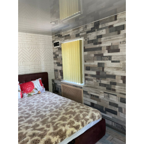 Продается часть дома в центре.