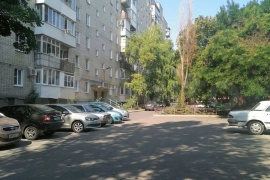 2-к. квартира, 47 м², 1/9 эт.