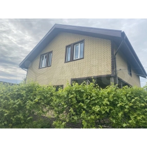 Дом 162 м² на участке 3,3 сот.