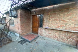 Дом 72 м² на участке 3 сот.